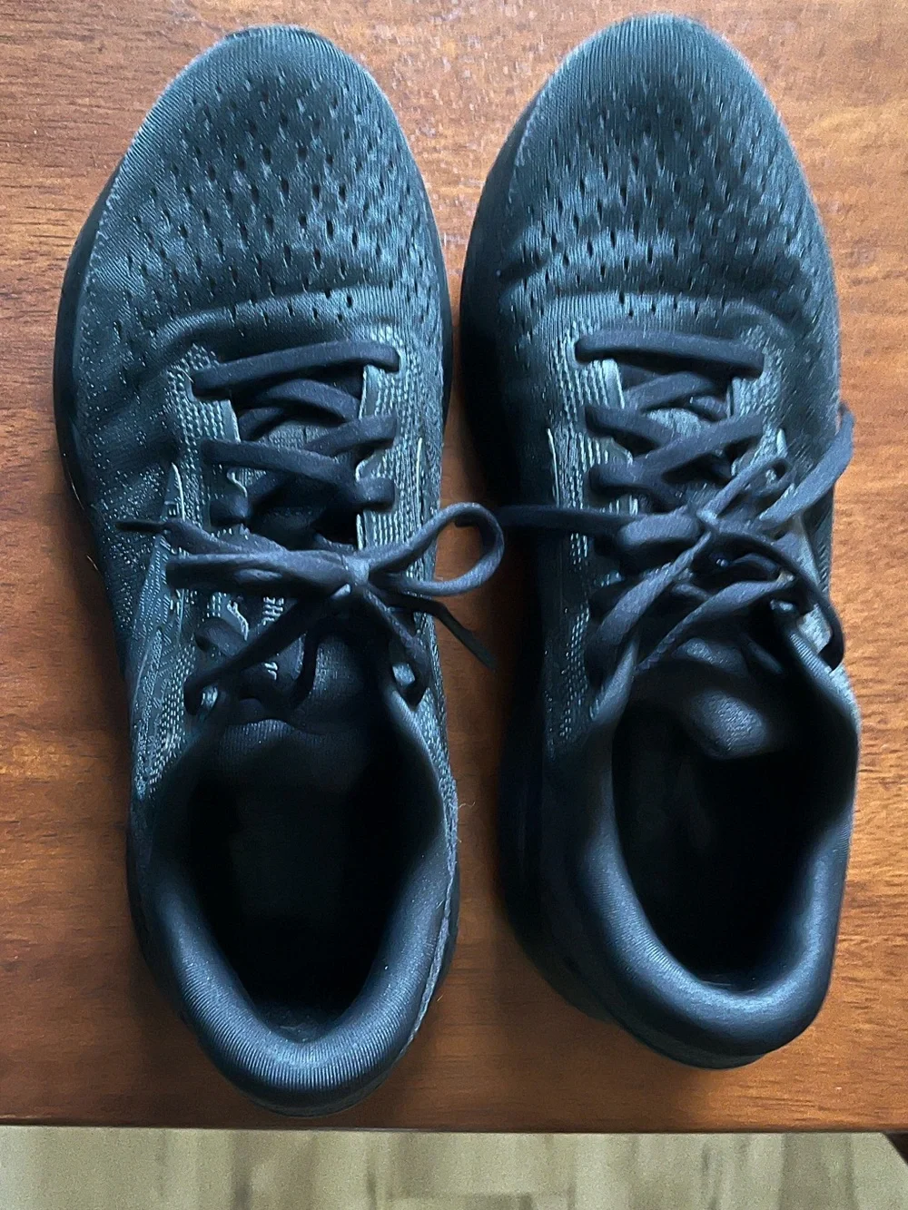 Brooks Ghost 16 Black and Gray Running Shoe